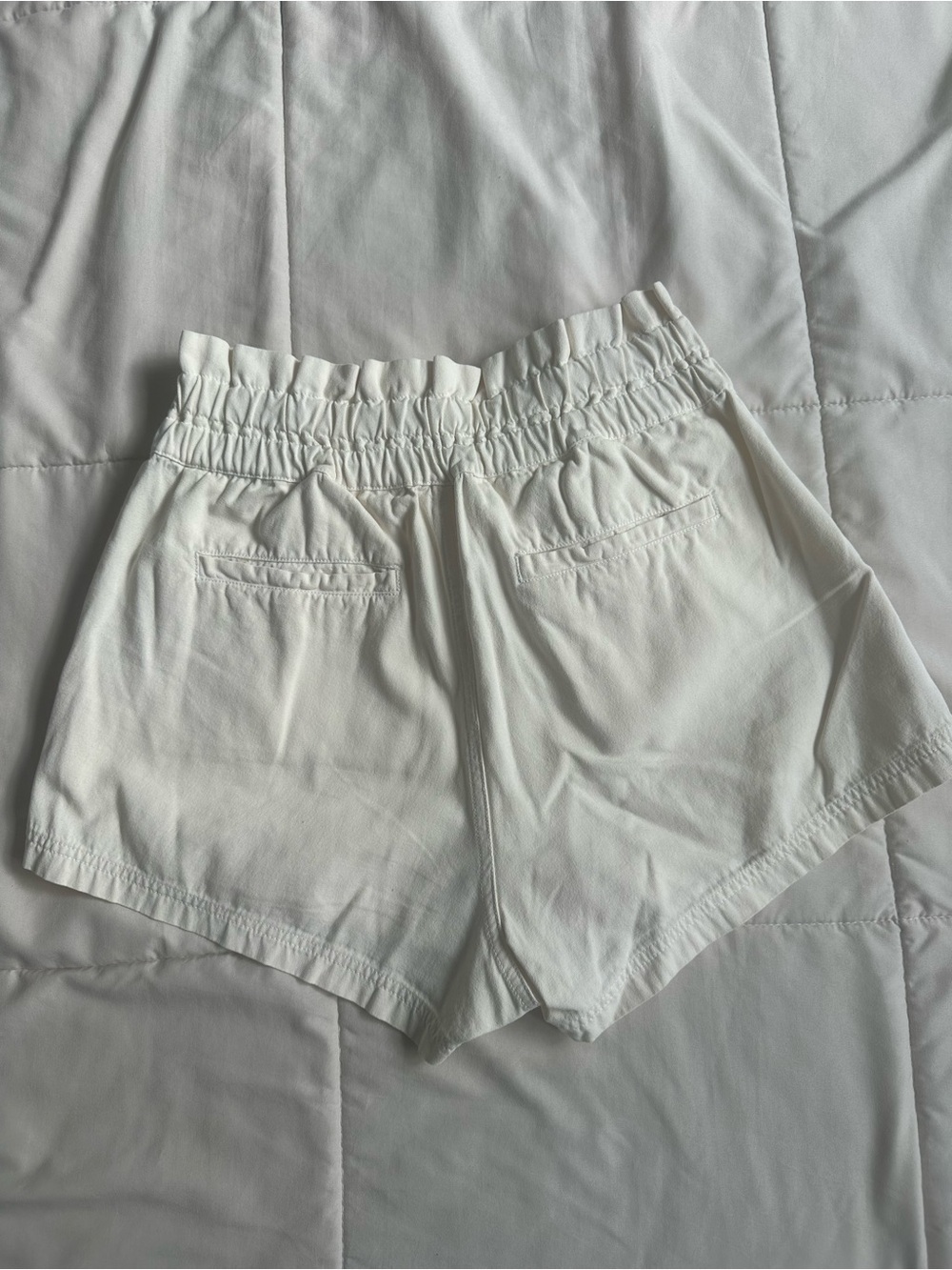 Sea New York Cream High-Waist Paperbag Shorts with D-Ring Belt - Picture 3 of 4